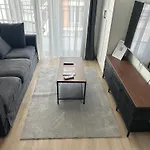 West Budapest-Edge Of Downtown-Free Parking