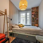 3 Bedroom Condo W Garage And Balcony