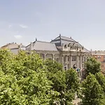 Elegant Home Overlooking The Music Academy
