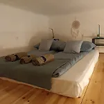 Blueroom Apartment - 15-Minute Walk From Danube