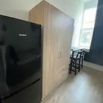 Cozy Central Studio In Budapest