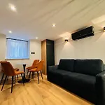 G15 City Centre Stylish Flat