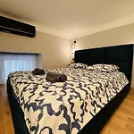 G15 City Centre Stylish Flat