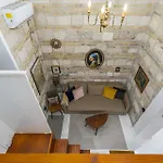 Ac Incl At Writer\'S Place City Studio Apt Near Basilica And Opera