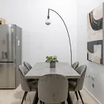 Exclusive & Cozy Central Home In The Heart Of Budapest