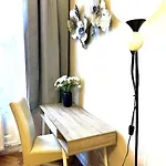 L4 City Centre Stylish Flat