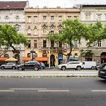 Elizabeth Boulevard Apartment