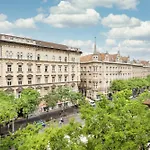 Elizabeth Boulevard Apartment