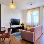Golden Bard Suite