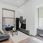 Exclusive Stylish Central Apartment On The Andrassy Fashion St