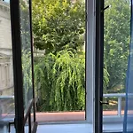 Sunny Studio At The Castle
