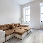 Cs6 Csengery Apartment