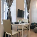 Huszonegy 1 - Center Location Ac