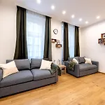 Downtown Comfort