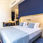 Hotel Oktogon Haggenmacher By Continental Group