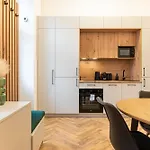 Downtown Suite By Stlcz