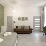 Gabby\'S Hideaway Central Budapest