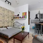 Castle Hill Garden Studio