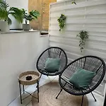New Downtown Home With Hydromassage Shower, Terrace & Ac