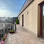 Leda Deluxe Apartment