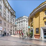 2Br & 2Balcony Apartment By Nw