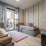 Condo With Garage And Balcony In City Center