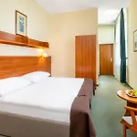 Hotel Millennium