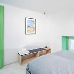 Very Central - Unique Design - New Studio