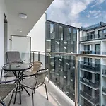 Condo With Garage And Balcony In City Center
