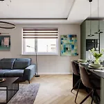 Designer\'S Retreat In Buda