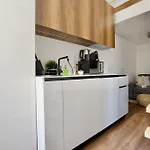 Premium Apartment By Hi5- Jozsef Koerut