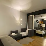 Walk Inn Vaci 78