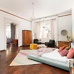 Baross Stylish Apartment
