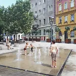 Ny Cafe Apartment, Romantic & Central, 30M2, Ac