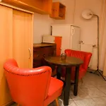 Downtown Cozy Private Studio For 1-2 People