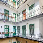 Lovely Home In The Heart Of The City