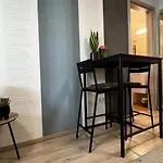 Westend - Studio Above The City