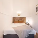 Empire Echo 2-Bdr Apartment