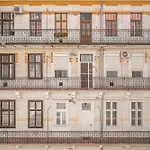 Quiet Central Apartment Near Heroes Square By Cavaland
