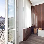 Ultra Central - Balcony - Sunny