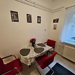 Pet Friendly 2Bdr Apartment