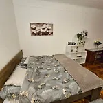 Pet Friendly 2Bdr Apartment