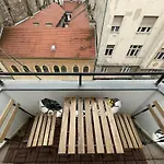 City Center 4! Modern And Cozy 3Br In City Center!