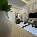 Revay 20 Suites By Corall