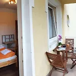 Lily\'S Home