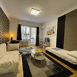 Asboth Central Apartment