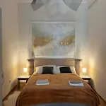 Dolcevita Downtown Apartment