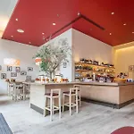 Super Central - Fresh And Modern