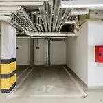 Sleek Premium Apartment With Parking