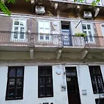 Bp Downtown Apartment